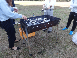 焼き芋　焼き入れ.png