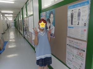 1年生　廊下.JPG